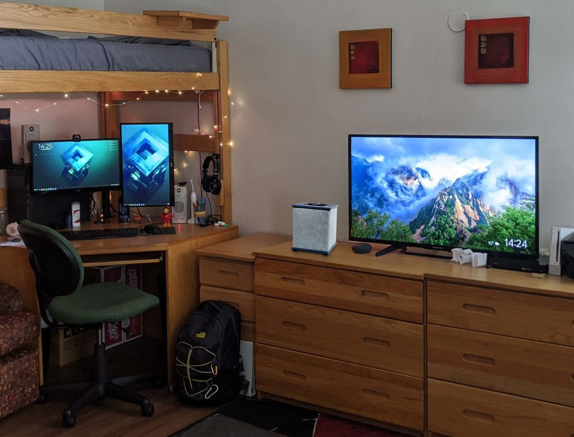 Fresh-Air MINI in dorm room